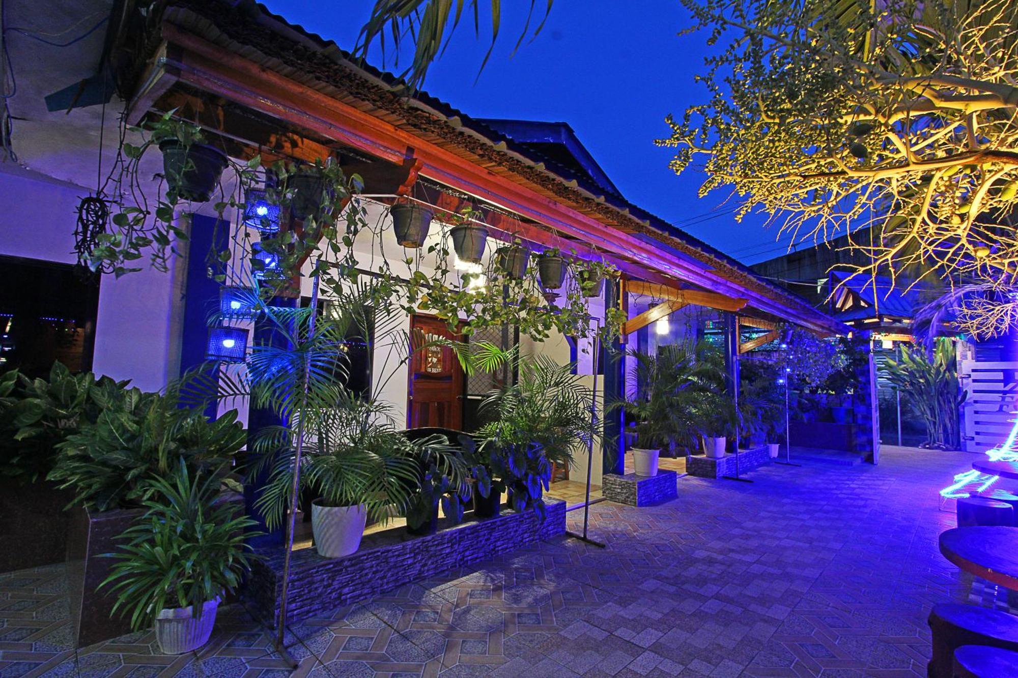 Foxtail Siargao Island Guesthouse 卢纳将军城 外观 照片