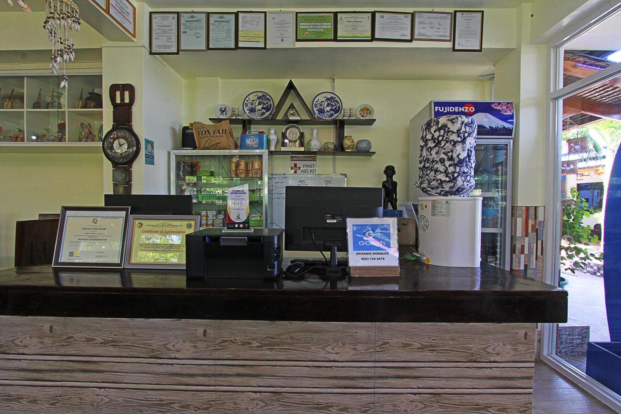 Foxtail Siargao Island Guesthouse 卢纳将军城 外观 照片